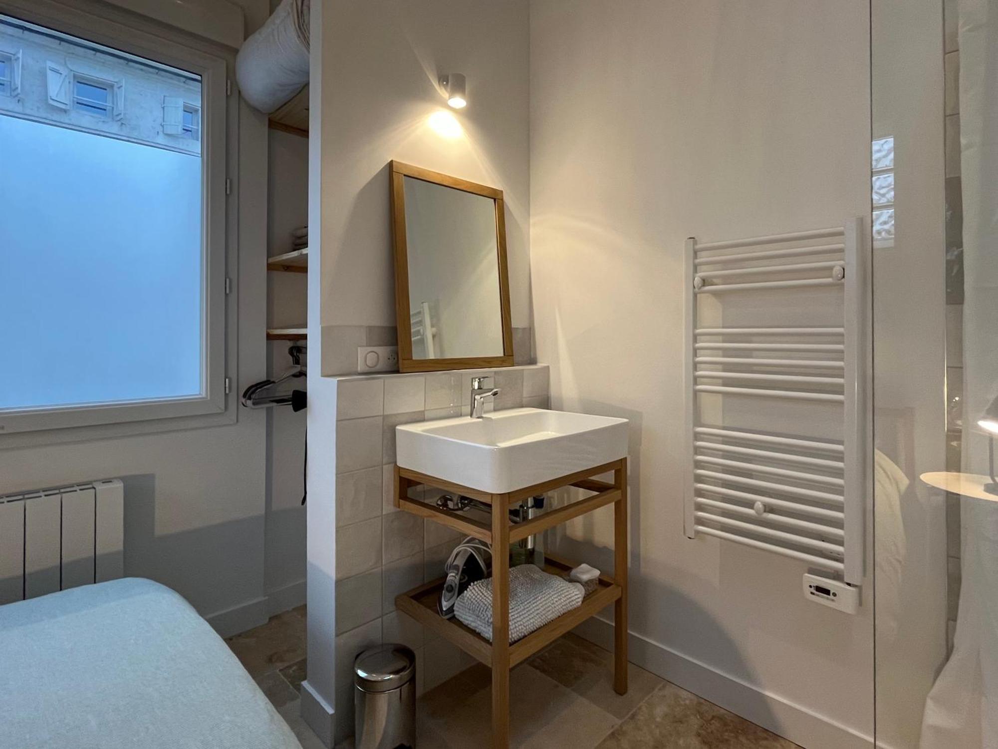 Appartement Loft Avec Terrasse Et Jardin à Angoulême Extérieur photo