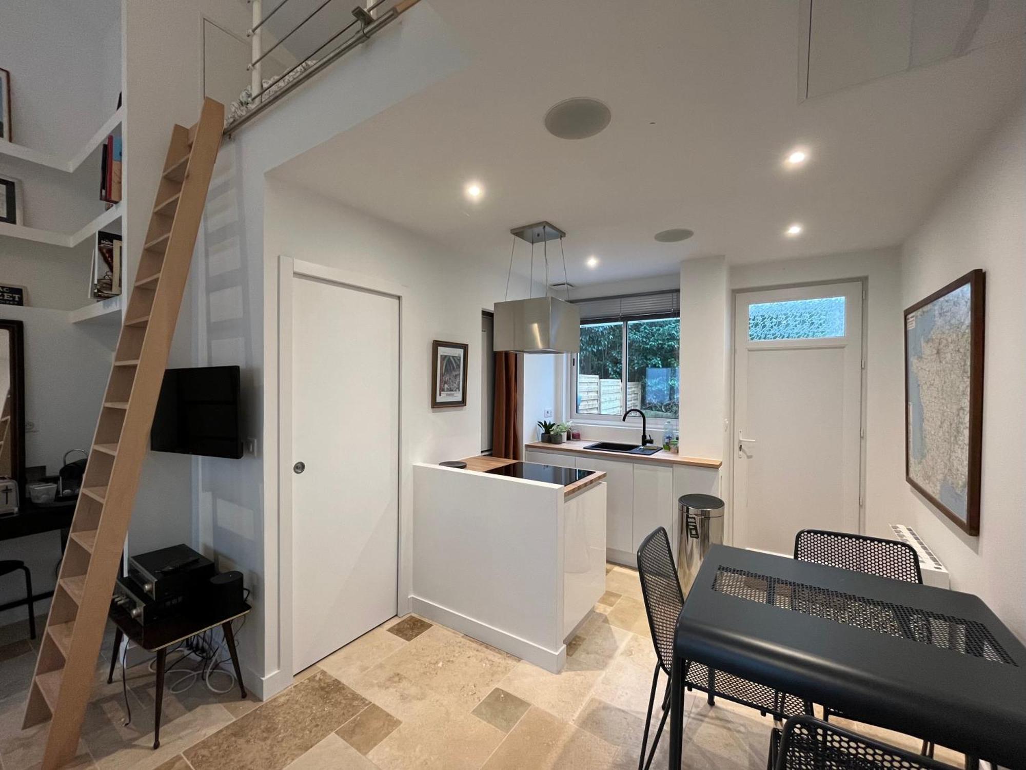 Appartement Loft Avec Terrasse Et Jardin à Angoulême Extérieur photo